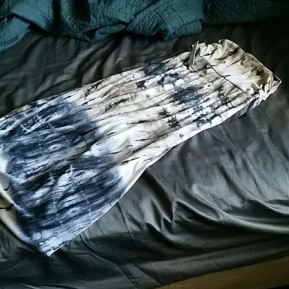 New never been worn maxi skirt