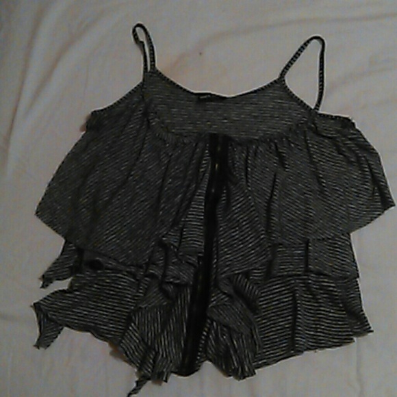 Wet seal semi crop top