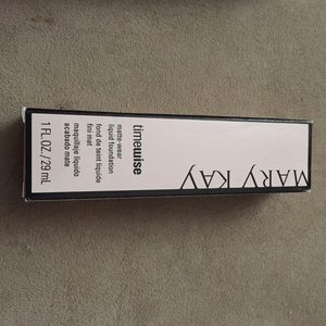 Matted wear foundation