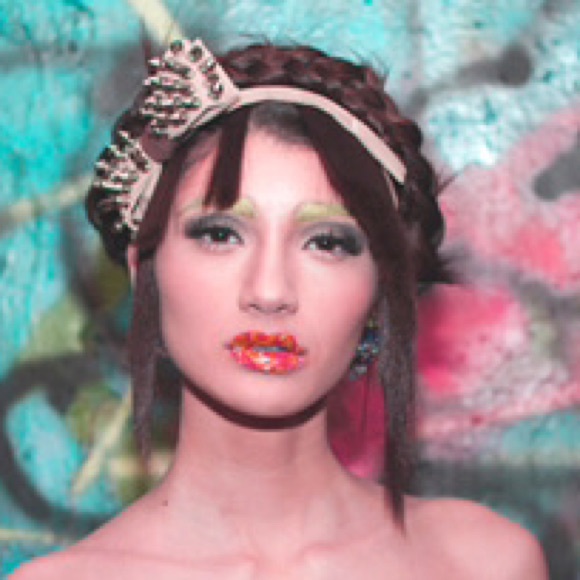 New York Couture STUD Spike Headband - Picture 3 of 3