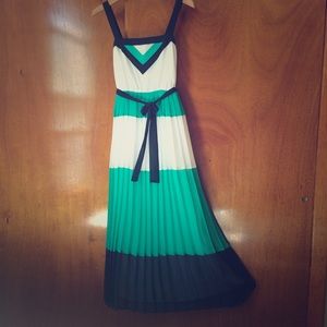 Banana Republic pleated maxi dress