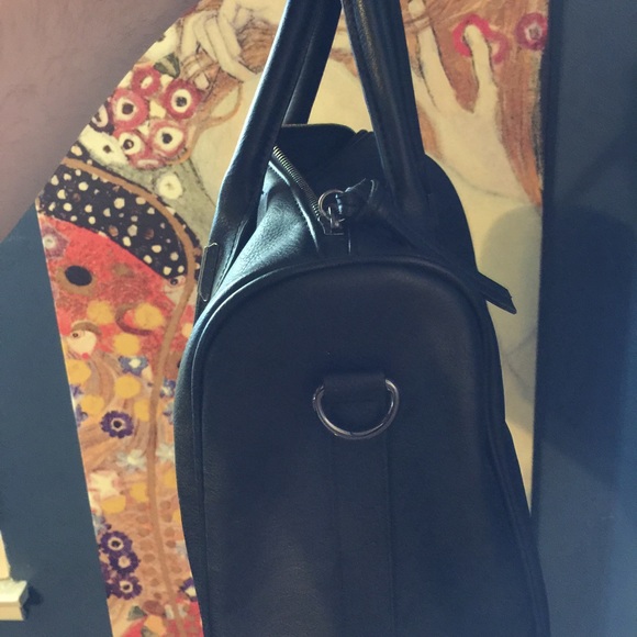 Forever 21 black faux leather purse - Picture 2 of 3