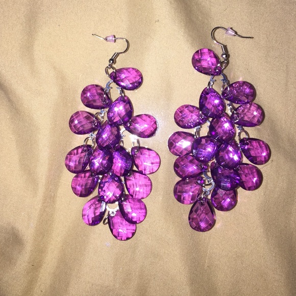 Purple dangling earrings