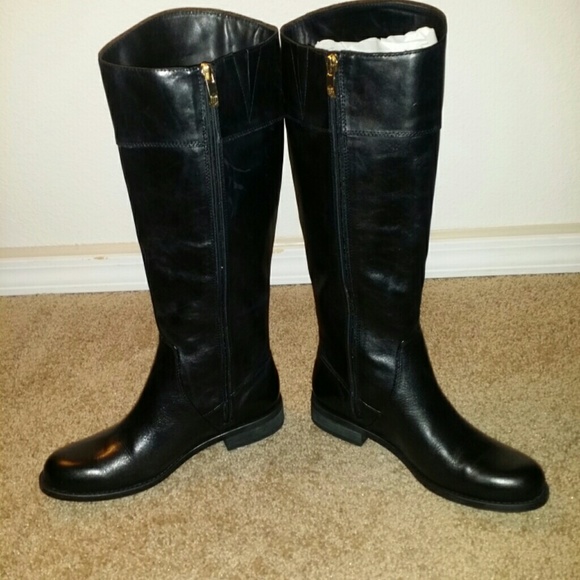 Black Vince Camuto boots