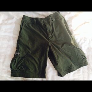 Boys youth Large Under Armor shorts