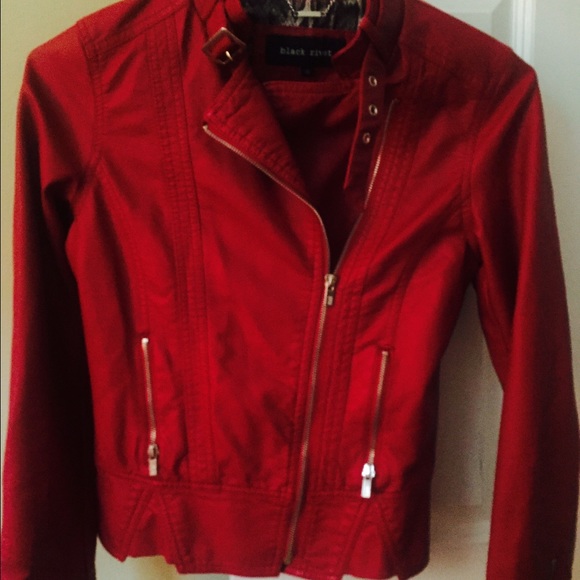 Red leather jacket - Picture 2 of 3