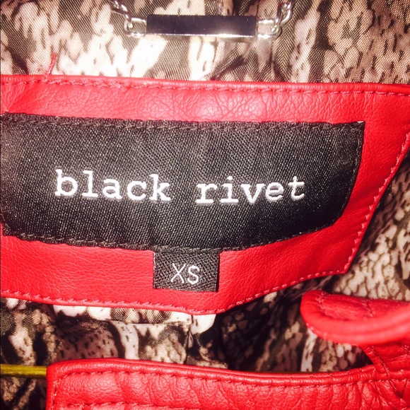 Red leather jacket - Picture 3 of 3