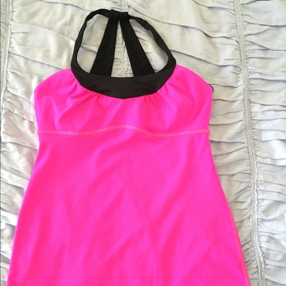 Lululemon scoop me up tank in pink & black size 8