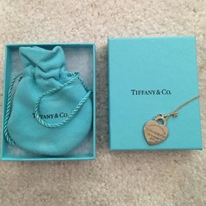 Tiffany & Co Return to Tiffanys necklace