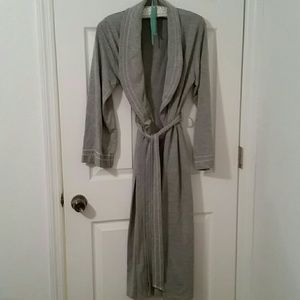 Jones New York soft gray cotton knit bathrobe