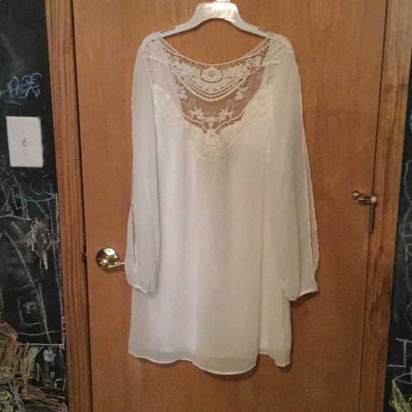 White lace shift dress