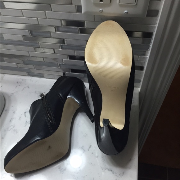 Nine West booties - Picture 3 of 3