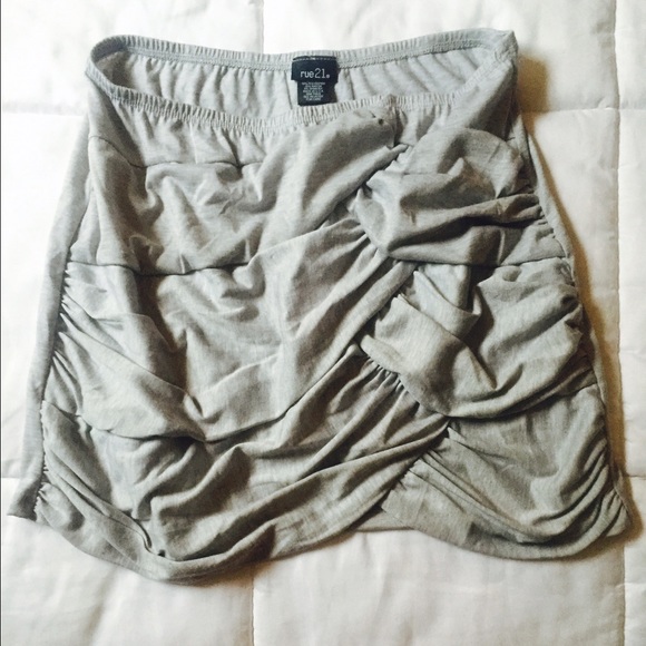 🌻Ruffled mini skirt (grey)