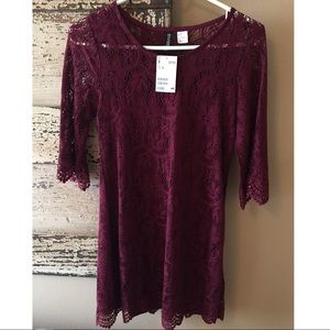 🎉NWT H&M burgundy lace 3/4 sleeve dress