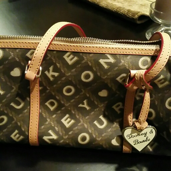 Small purse can be used as a cross body purse