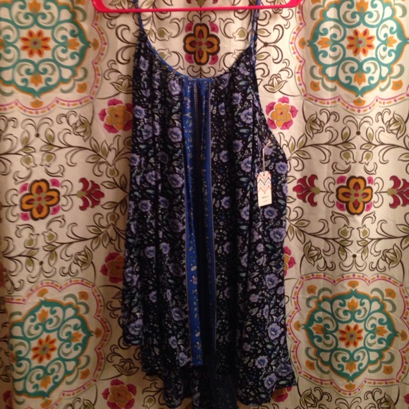 Forever 21 Dresses & Skirts - Navy blue forever 21 cami dress