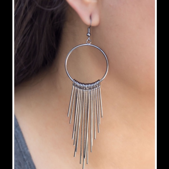 Silver point tip earrings - Picture 1 of 1