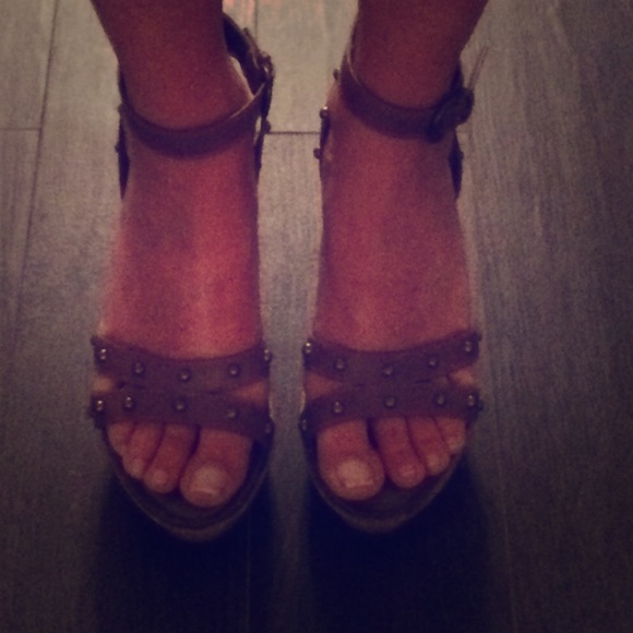 Brown wedge cork heel sandal