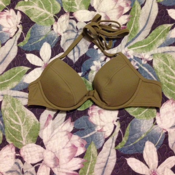Victoria's Secret 32a push-up bikini top nwot