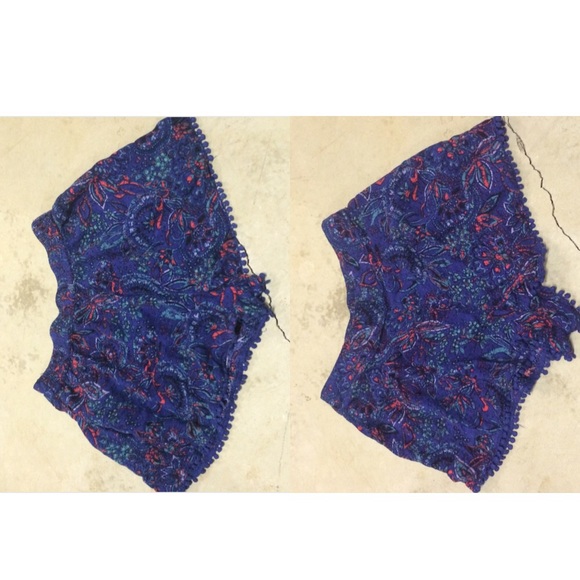 Patterned Flowy shorts
