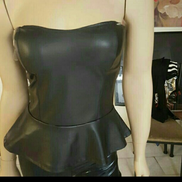 New faux leather leggings and tube top set - Picture 2 of 2