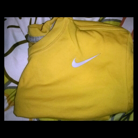 Nike dry fit shirt