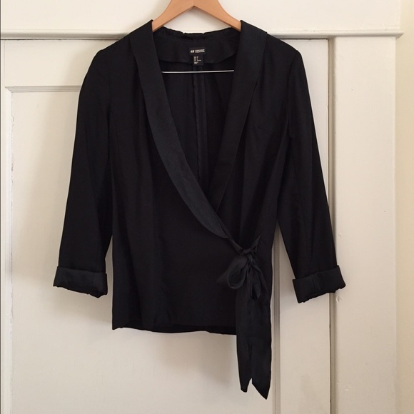 H&M silky black blazer