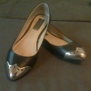 Deena and Oozzy metal pointed flats
