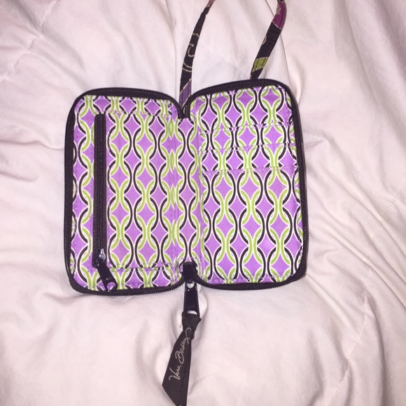 All in One Wristlet in Purple Punch🛍OFFERS🛍 - Picture 3 of 4