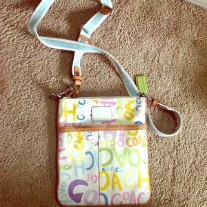 Coach purse 1HR PRICE DROP