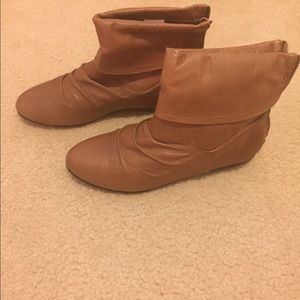 Light brown booties