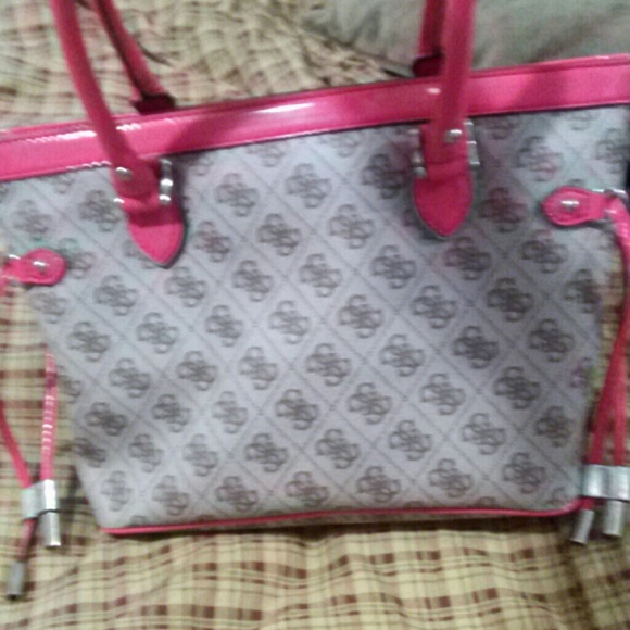Handbag - Picture 2 of 4