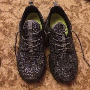 Nike Roshes