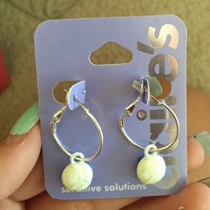 Volley ball earings