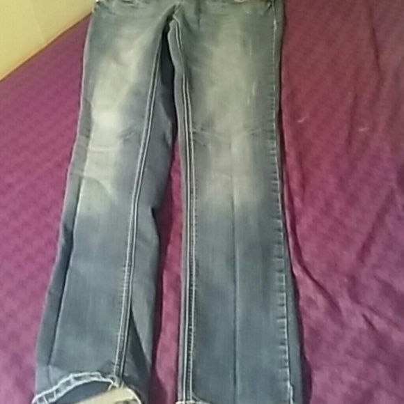 ZCO skinny jeans with cross design on the pockets. - Picture 4 of 4