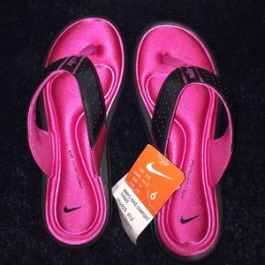 Women's NIKE comfort sandal