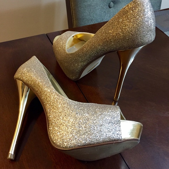 Speed Limit 98 - Gold Glitter High Heels - Picture 2 of 4