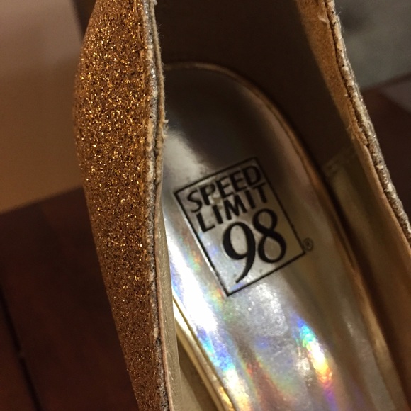 Speed Limit 98 - Gold Glitter High Heels - Picture 3 of 4