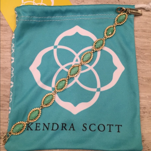 Kendra Scott Jewelry - Kendra Scott "Jana" bracelet | seafoam green