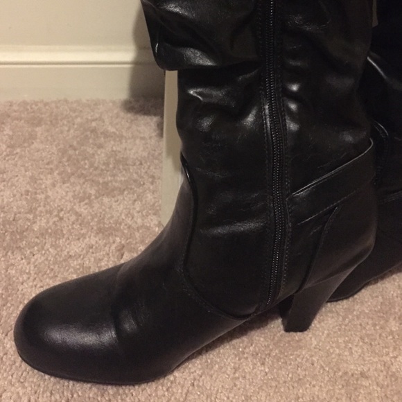 Black Guess boots - Picture 3 of 4