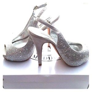 Steve Madden Sparkle Sling Backs 💎