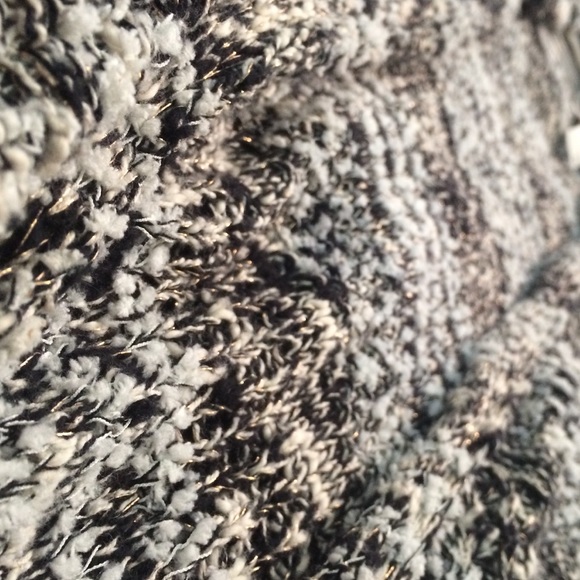 Cardigan - Picture 2 of 4