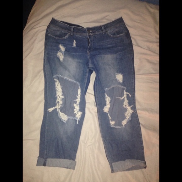 Rue21 destroyed denim jeans