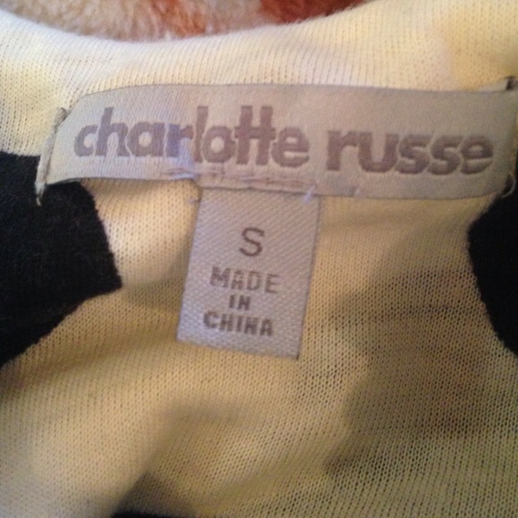 Polka dot with pearls top - Picture 3 of 4