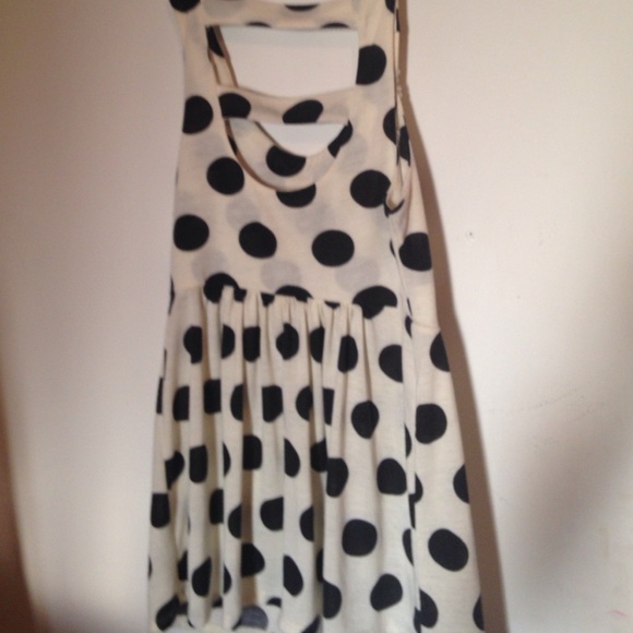 Polka dot with pearls top - Picture 4 of 4