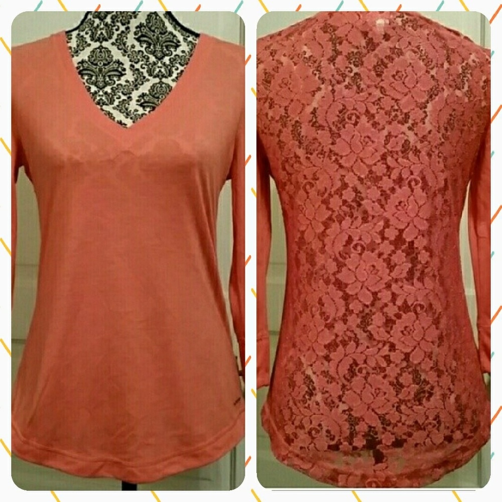 Blouse with lace back