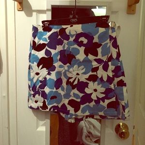 New York & Company floral skort