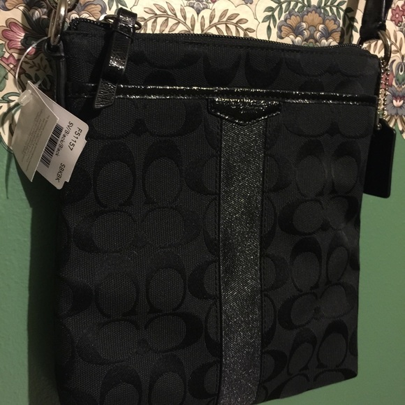 Coach Handbags - Coach Crossbody