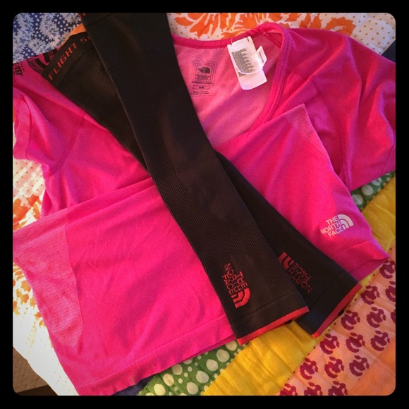 North Face Bundle! arm warmers and pink top