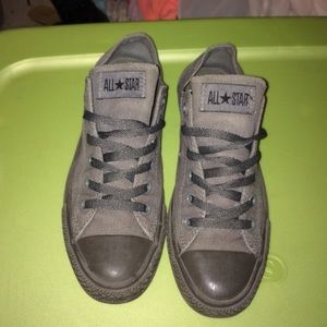Grey converse